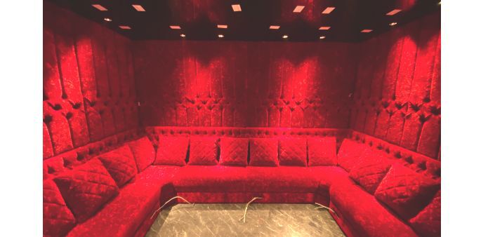 キャバクラVIP roomソファ