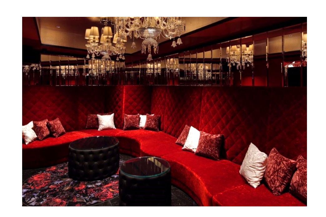 六本木ナイトクラブVIP ROOM特注デザインベンチソファー